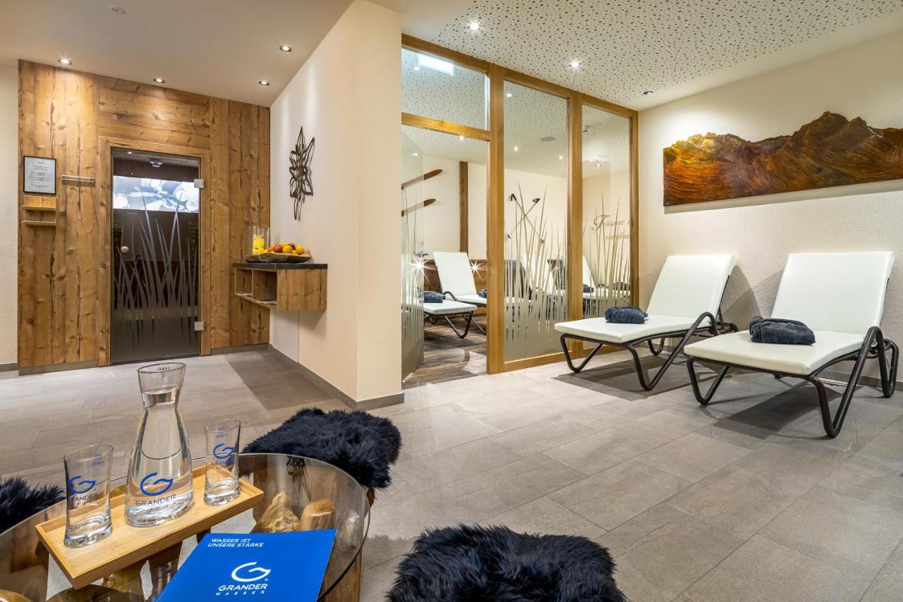 Alpin Chalet Am Burgsee Ladis Exterior photo